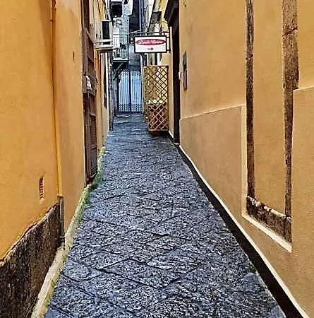 Dante Bed & Breakfast 4*